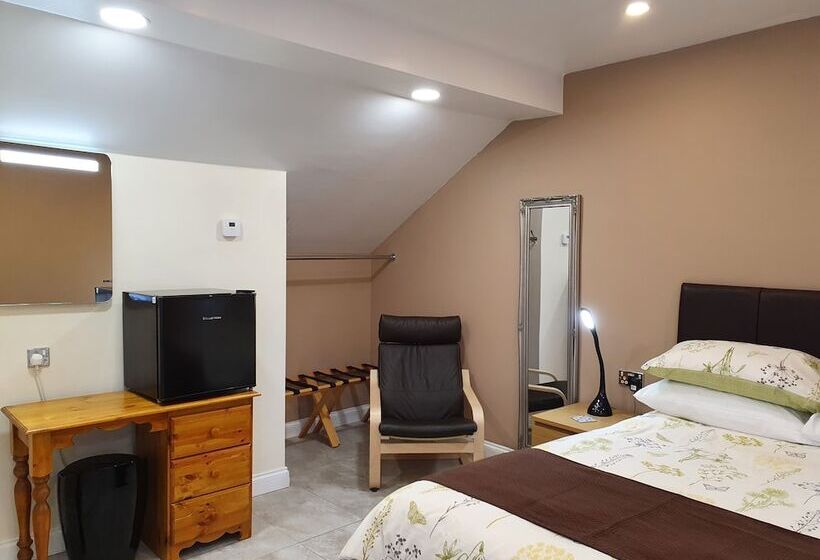 بنسيون Penryn Guest House