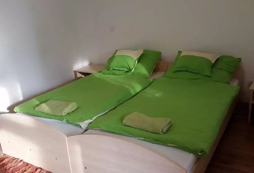 ペンション Smaida Guesthouse