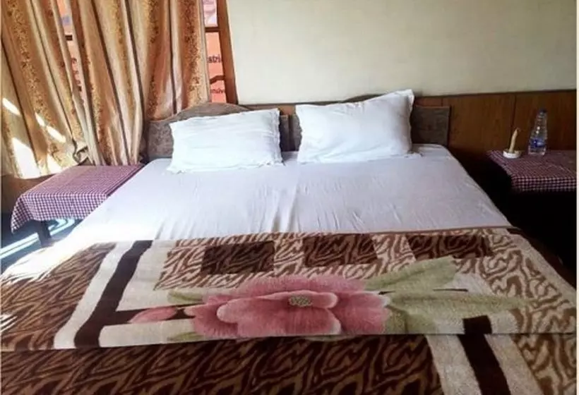 ペンション Tih Kailash Mansarovar Home Stay & Guest Hs