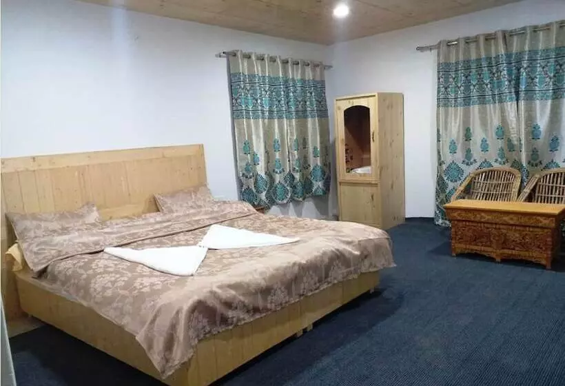 ペンション Tih Kailash Mansarovar Home Stay & Guest Hs