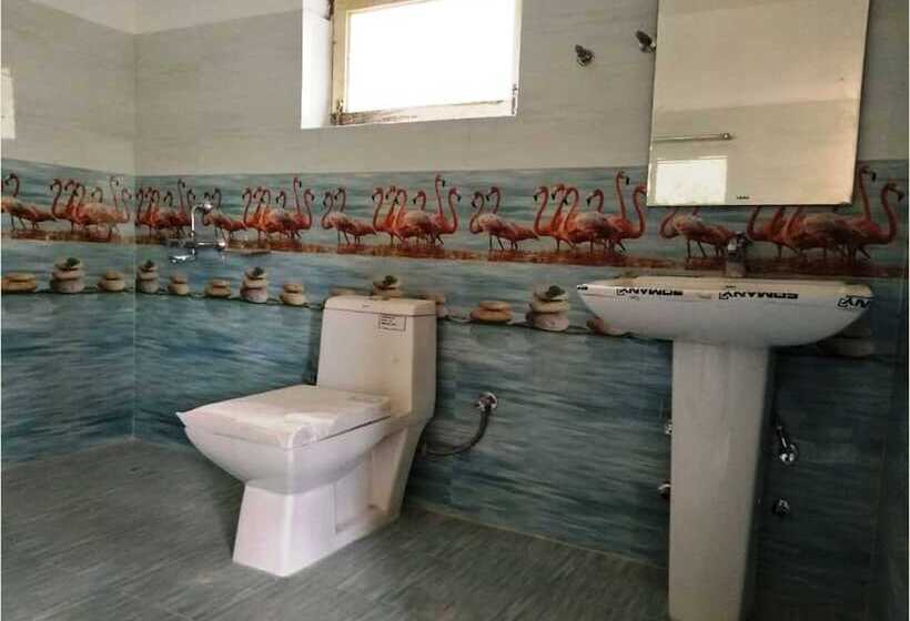 Pensió Tih Kailash Mansarovar Home Stay & Guest Hs