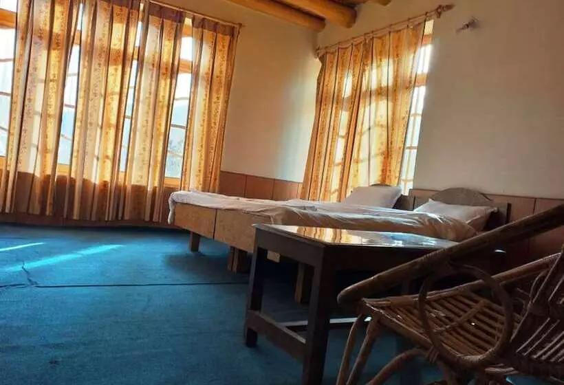 ペンション Tih Kailash Mansarovar Home Stay & Guest Hs