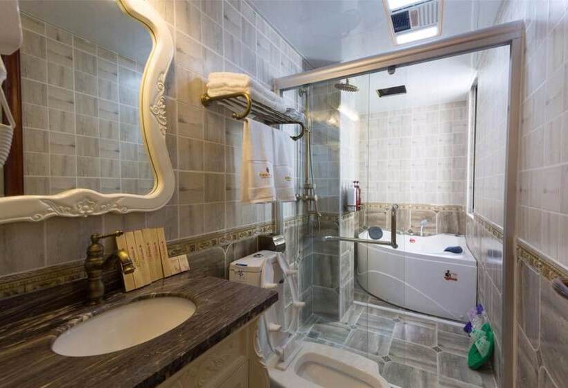 Пансион Xiamen Feisu Champs Dora