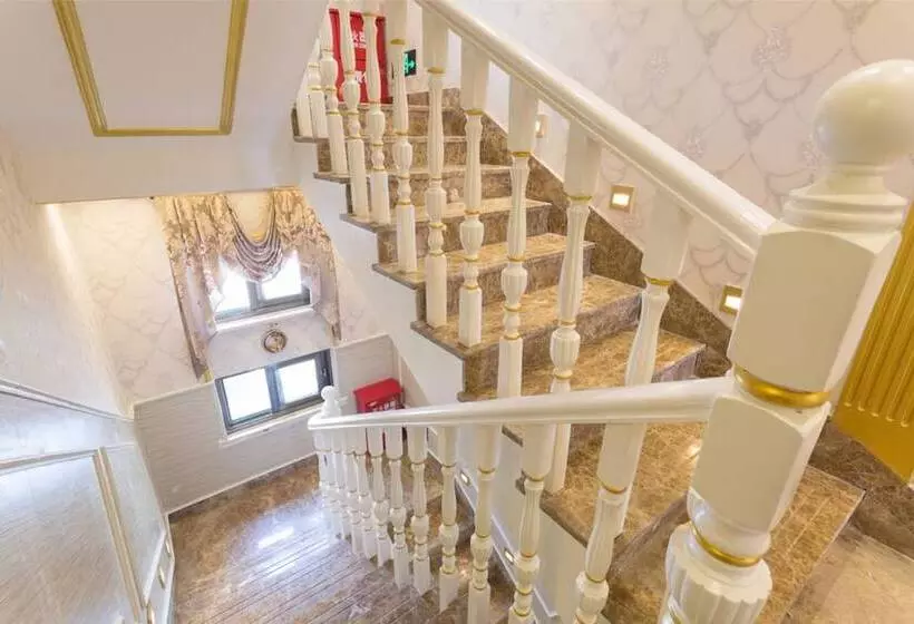 Majatalo Xiamen Feisu Champs Dora