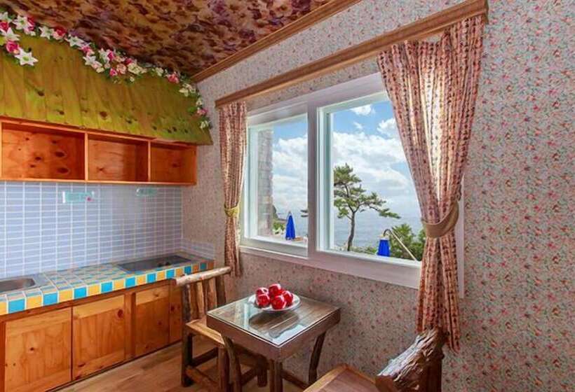 Yeonggwang Chezlee Pension