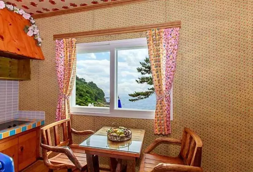 Yeonggwang Chezlee Pension