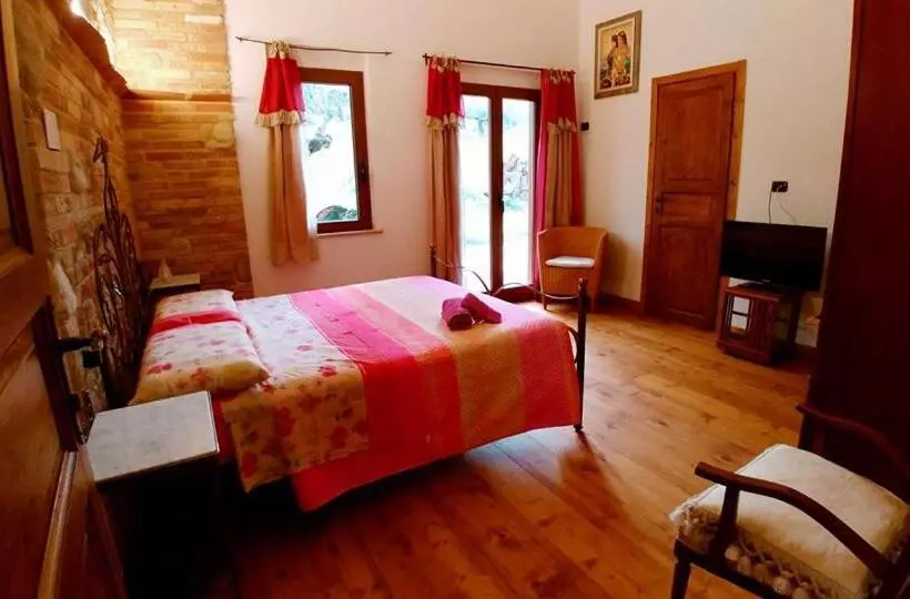 Aamiaismajoitus (B&B) Casale Del Sole