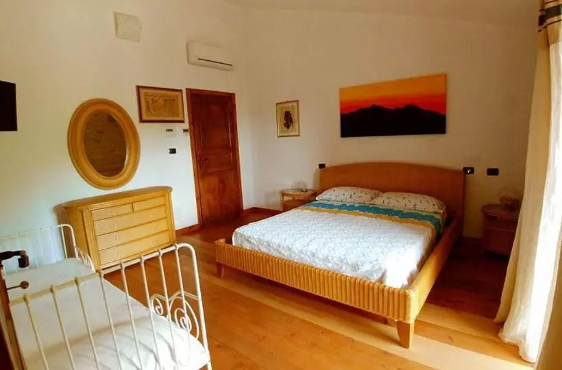 Aamiaismajoitus (B&B) Casale Del Sole