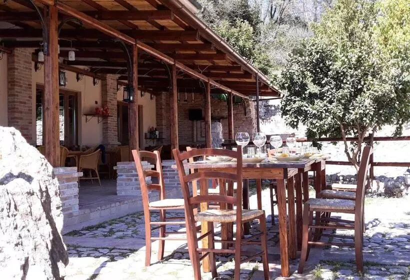 Aamiaismajoitus (B&B) Casale Del Sole