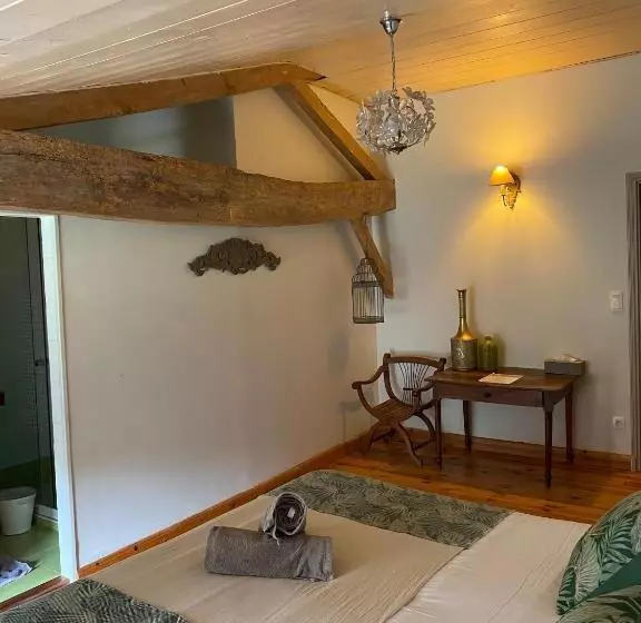 تختخواب و صبحانه Maison D'emmannaelle