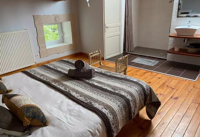 تختخواب و صبحانه Maison D'emmannaelle