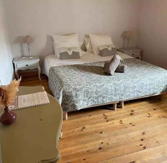 تختخواب و صبحانه Maison D'emmannaelle