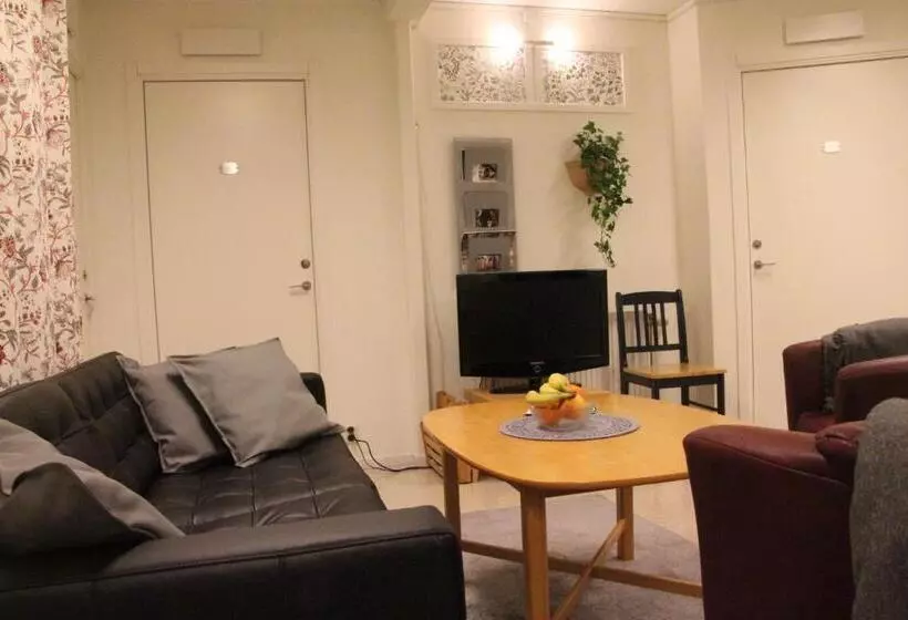 ベッドアンドブレックファースト Sköna Rum Fryksta