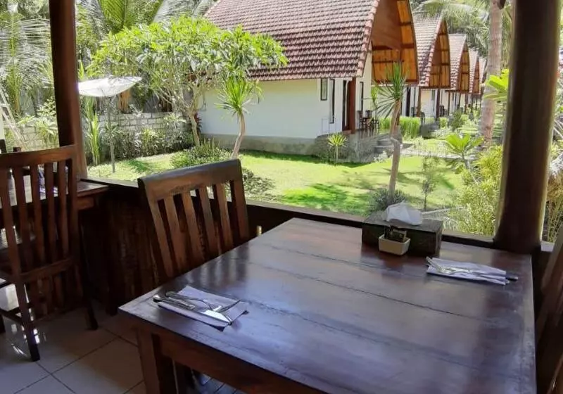 Hotelli Crystal Bay Villa & Residence