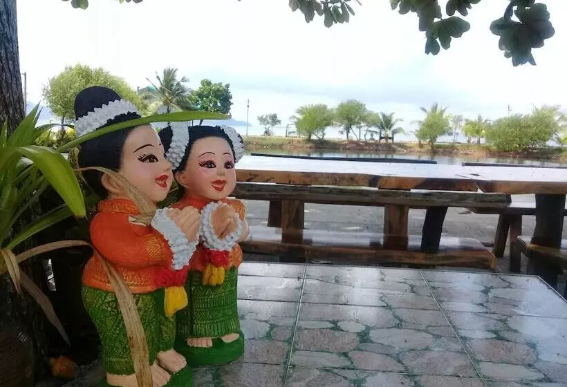 ホテル Chuttong Resort