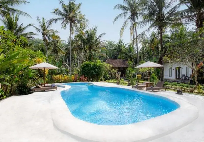 ホテル Crystal Bay Villa & Residence
