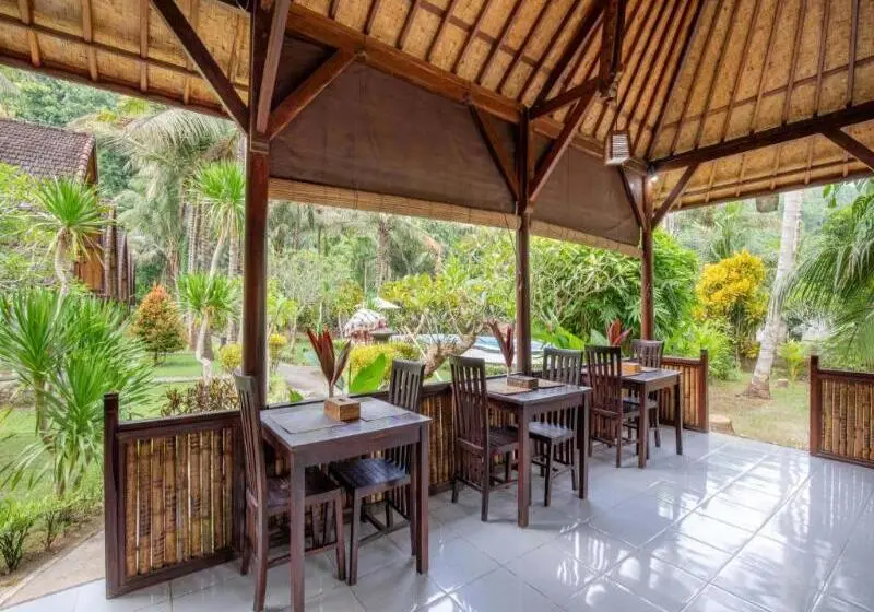ホテル Crystal Bay Villa & Residence