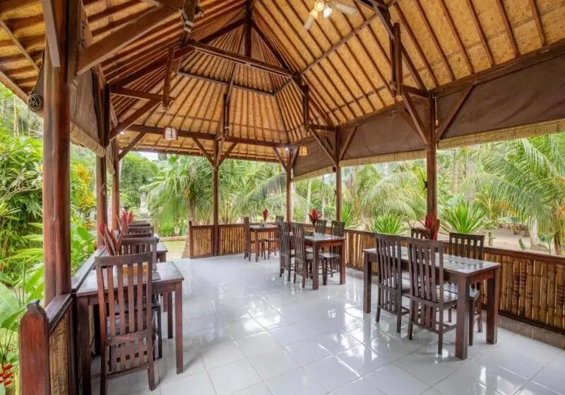 ホテル Crystal Bay Villa & Residence