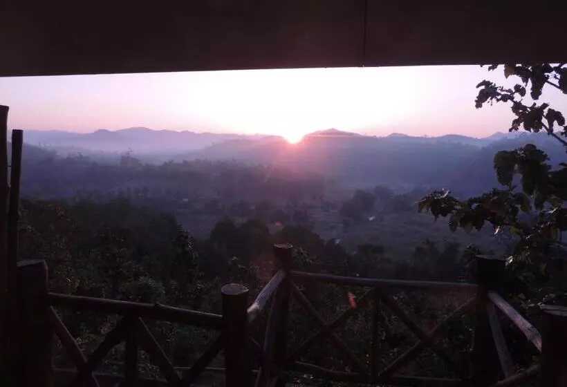 ホテル Khunyuam Resort