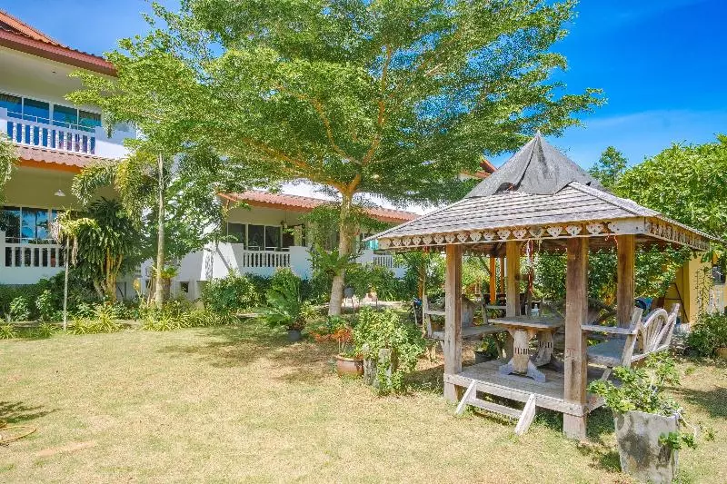 Hotelli Maikhao Beach Residence