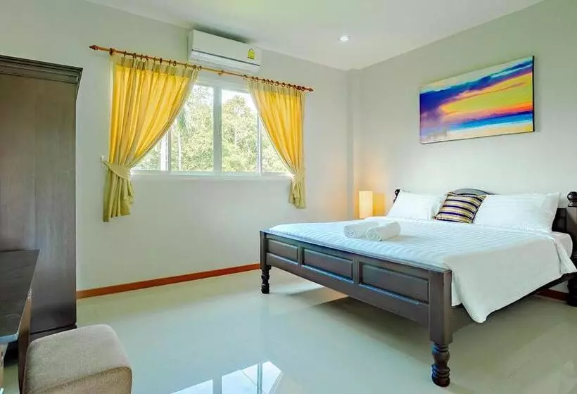 Hotelli Maikhao Beach Residence