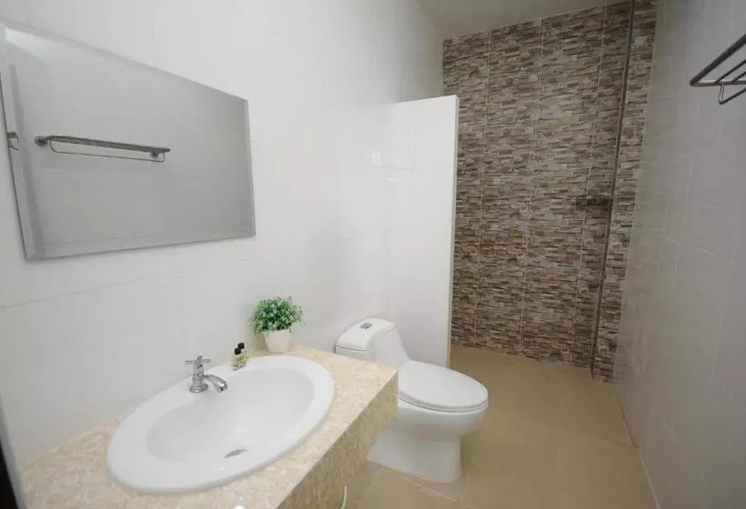 Hotelli Maikhao Beach Residence