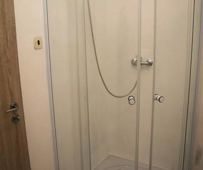 ホテル Medlov Depandance