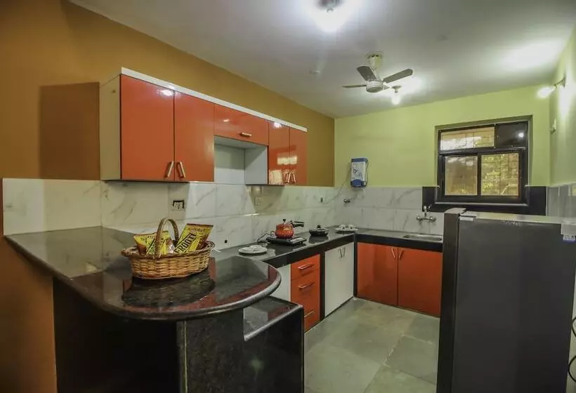 ホテル Oyo 10402 Home 4bhk Villa Panjim Old Goa Highway