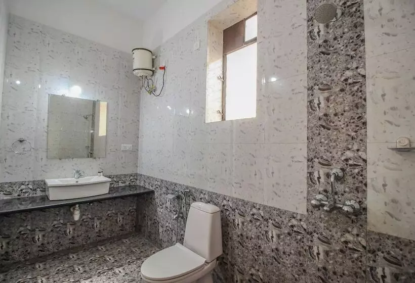 ホテル Oyo 10402 Home 4bhk Villa Panjim Old Goa Highway