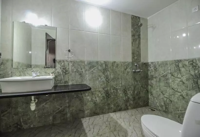 ホテル Oyo 10402 Home 4bhk Villa Panjim Old Goa Highway