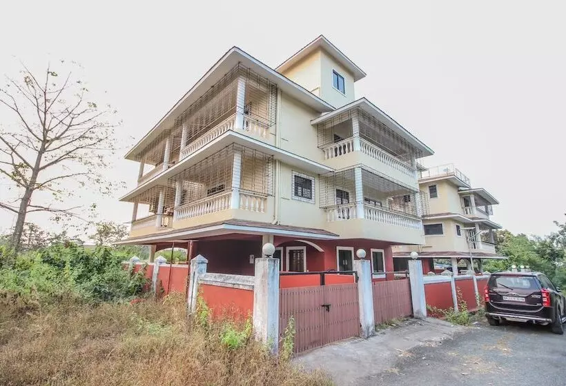 ホテル Oyo 10402 Home 4bhk Villa Panjim Old Goa Highway