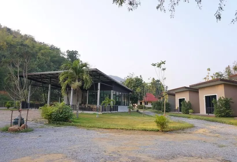ホテル Ratchanee Resort Ban Rai