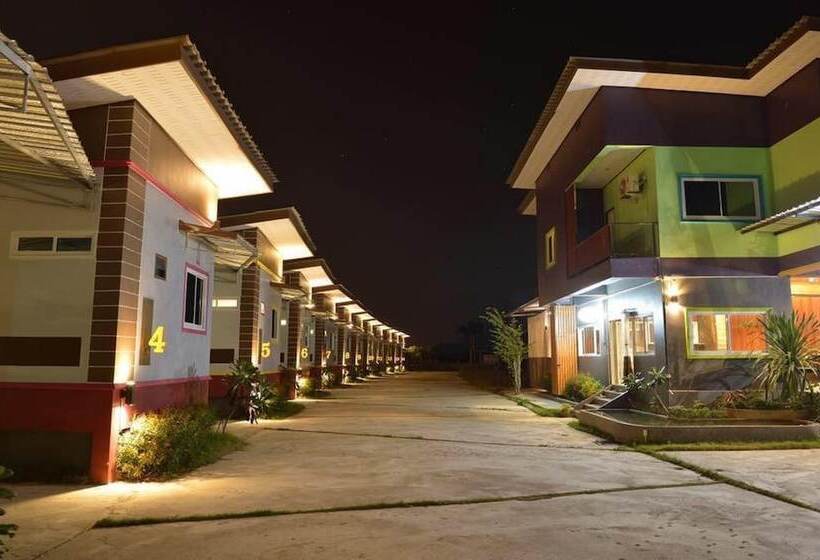 בית מלון כפרי Safe House Phatthalung Resort