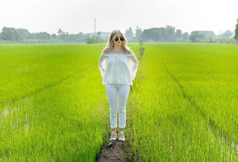 Hotelli Sasi Nonthaburi