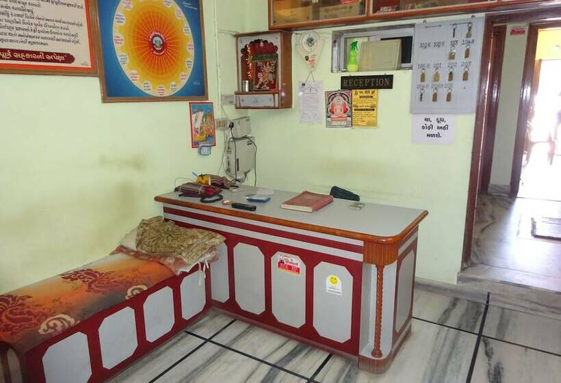 فندق Shantinath Palace