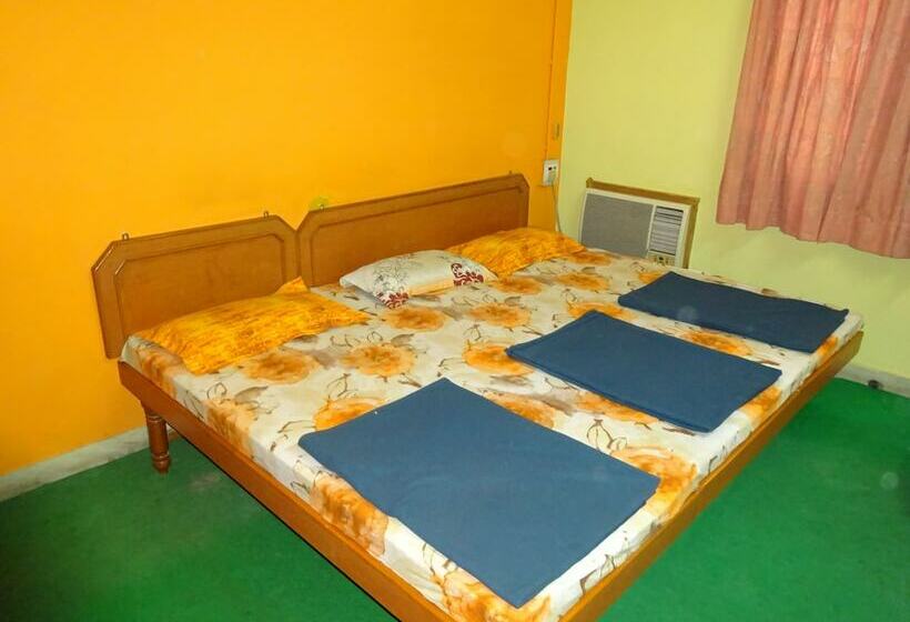 فندق Shantinath Palace