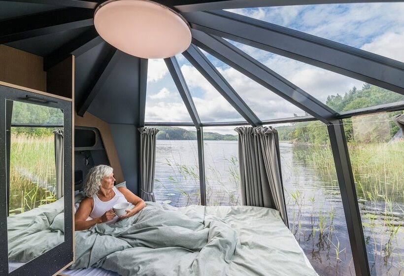 בית מלון כפרי Sju Sjöar Konferens