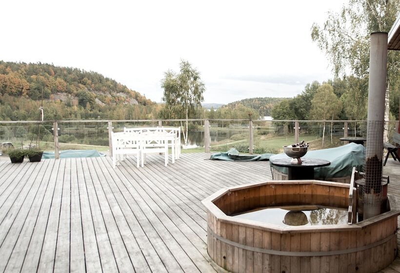 בית מלון כפרי Sju Sjöar Konferens