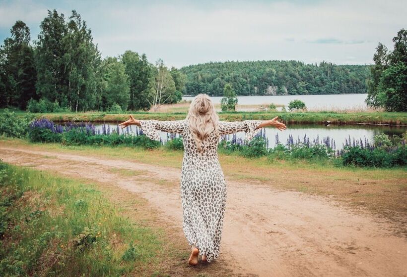 בית מלון כפרי Sju Sjöar Konferens