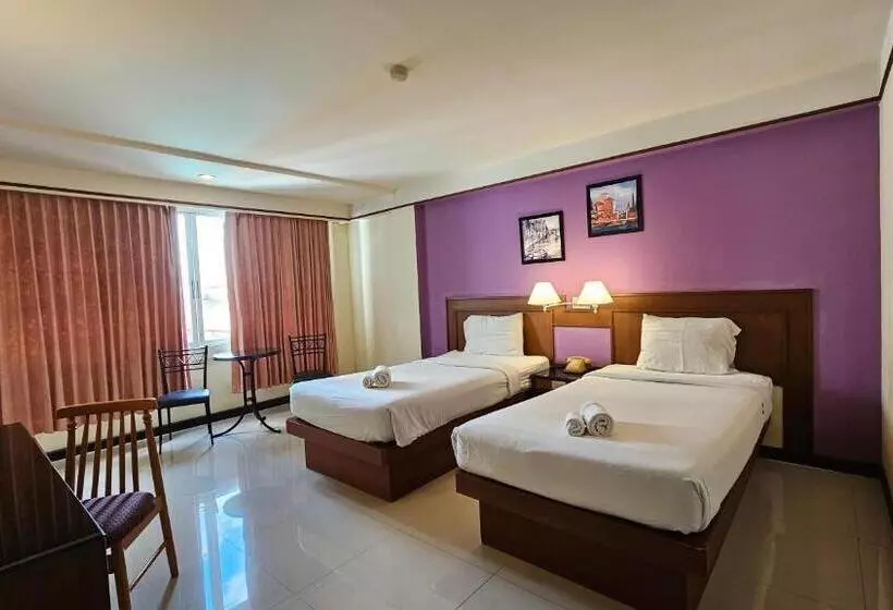 Hotelli Songphanburi