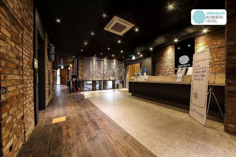 ホテル Sorgente Business