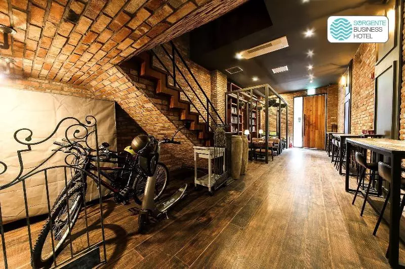 ホテル Sorgente Business