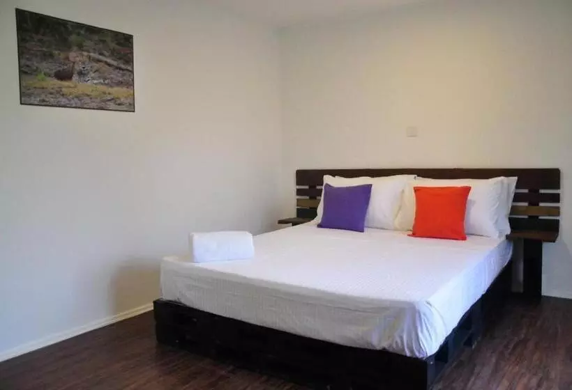 Hotelli The Backwaters Lodge