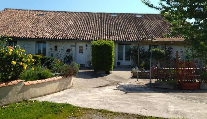 Pensiune Domaine De La Lucarliere