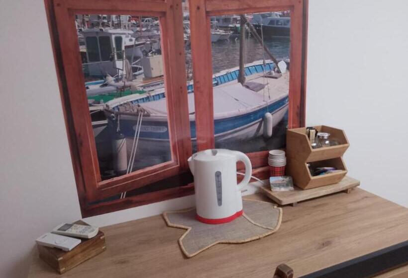 Pensiune Domaine De La Lucarliere