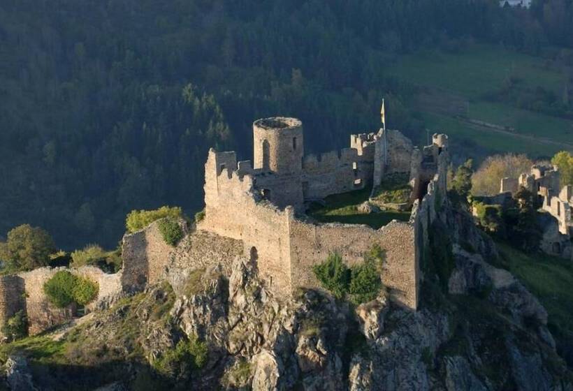 膳宿费 La Maison Du Chevalier