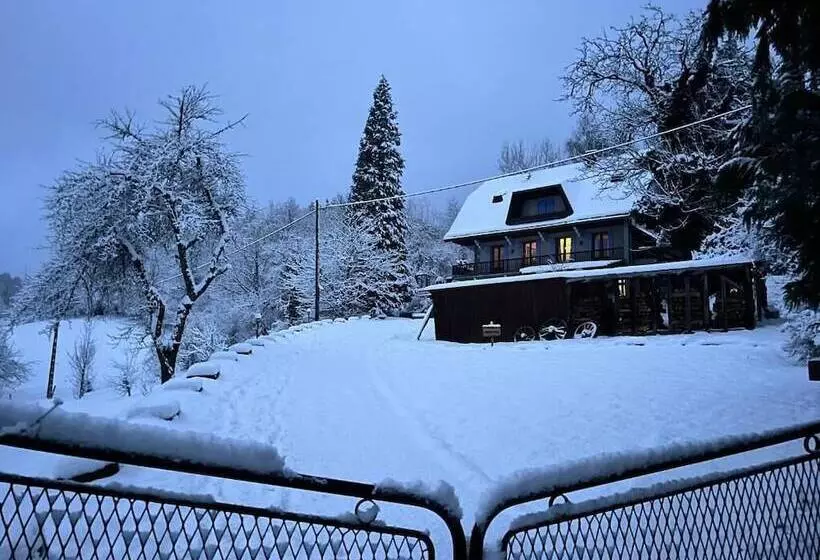 ペンション La Maison Du Chevalier