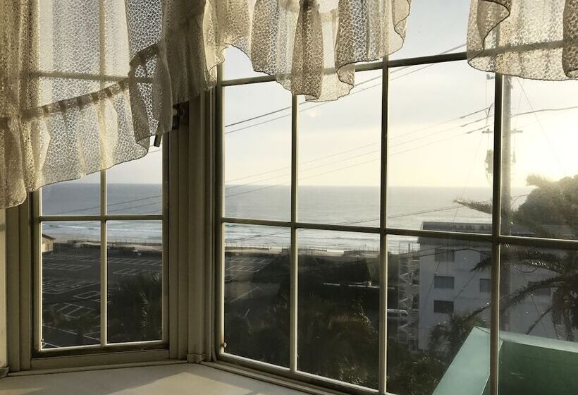 Pension A Million Roses