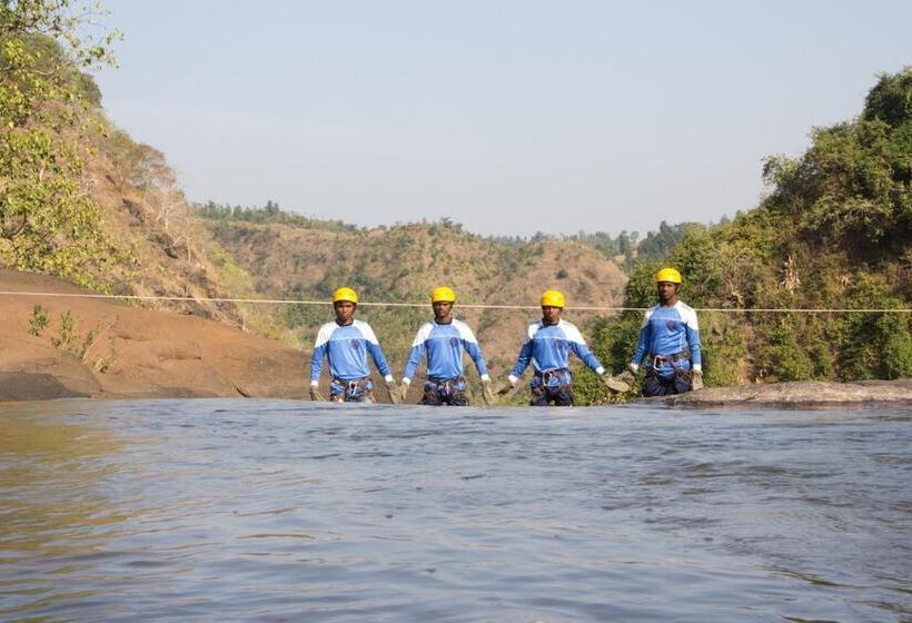 Resort Nature Trails Dabhosa, Jawhar