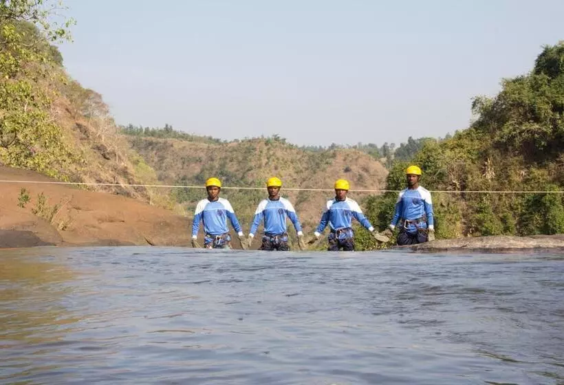 Lomakeskus Nature Trails Dabhosa, Jawhar